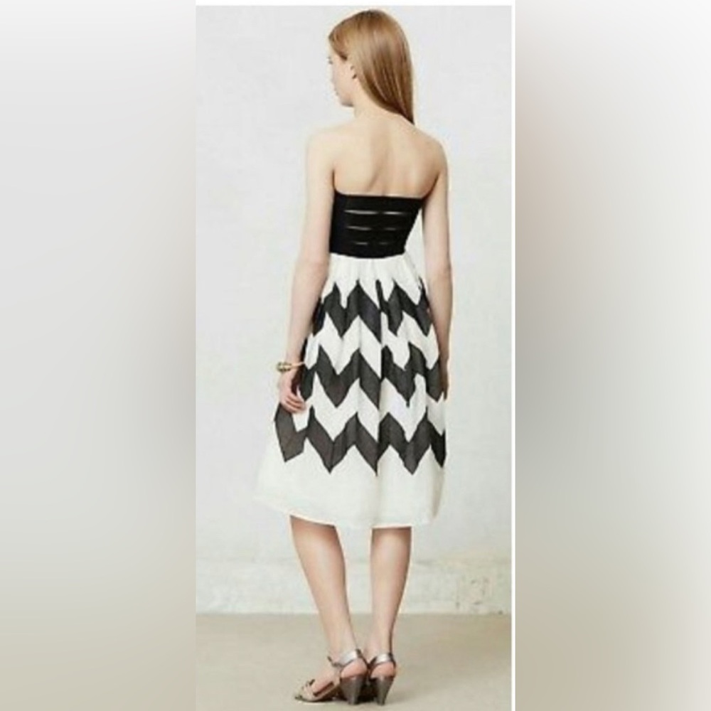 Anthropologie Black and White Strapless Chevron Dress size 4